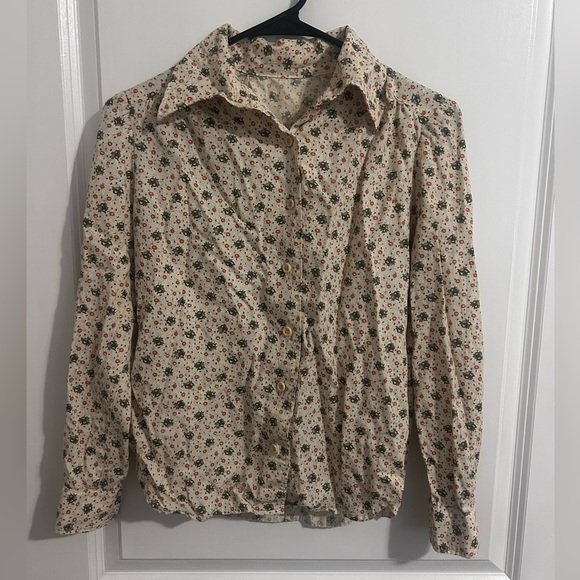 Tops - Vintage Floral Button-Up Shirt